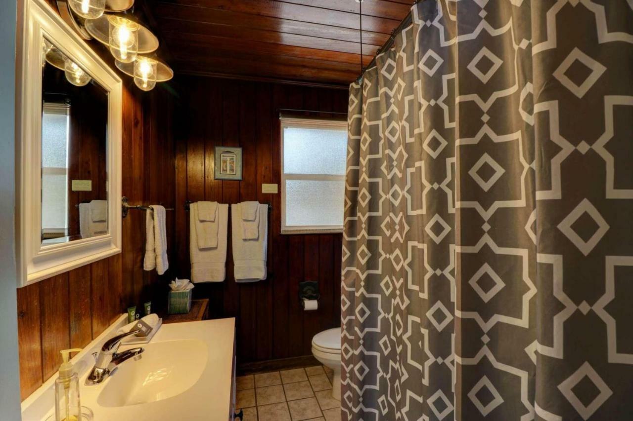 Estero Island Apartment With Boat Dock Fort Myers Beach Exterior foto